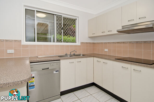 9 Melton Court EDENS LANDING QLD 4207