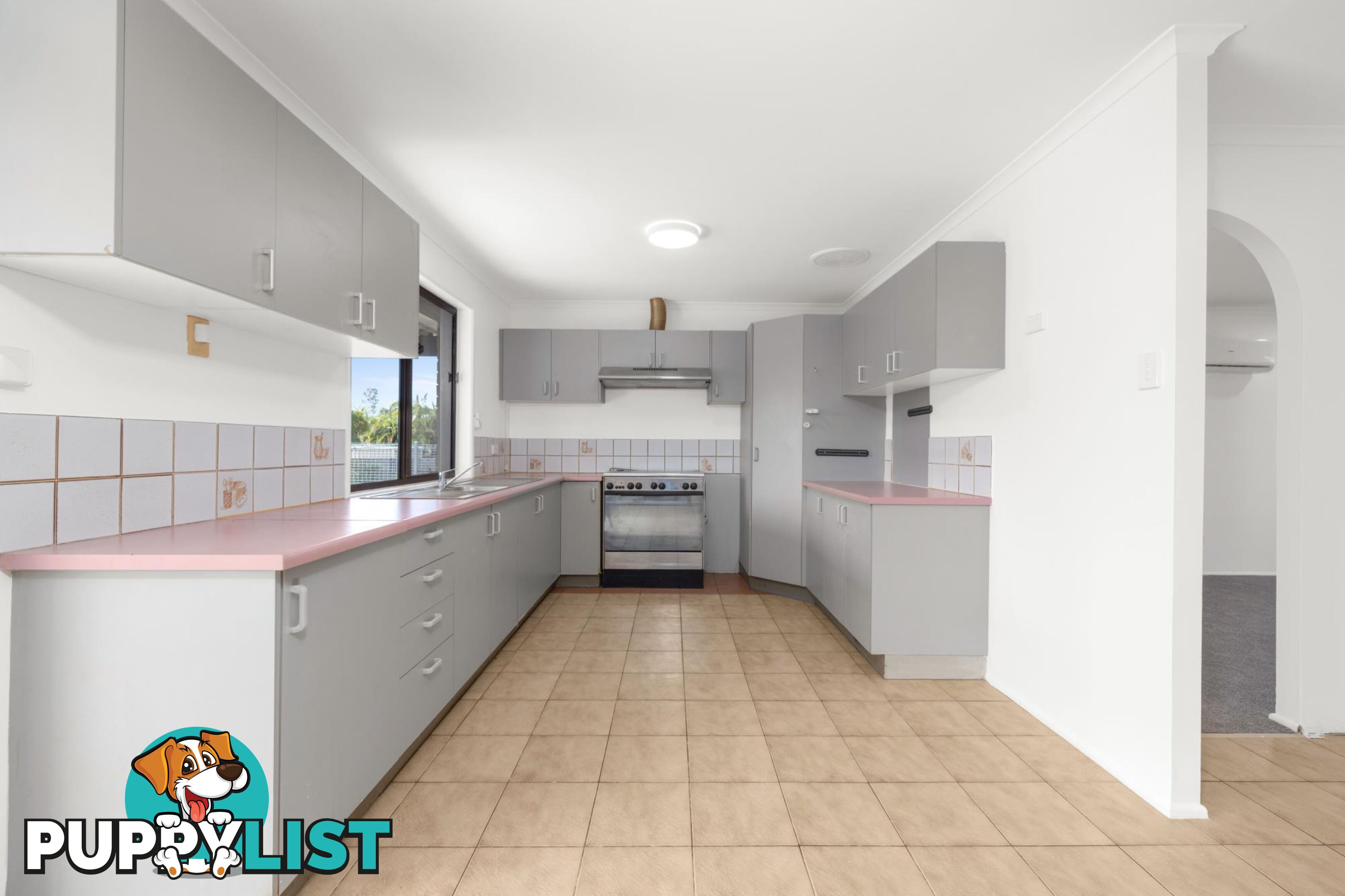 93 Parliament Street BETHANIA QLD 4205
