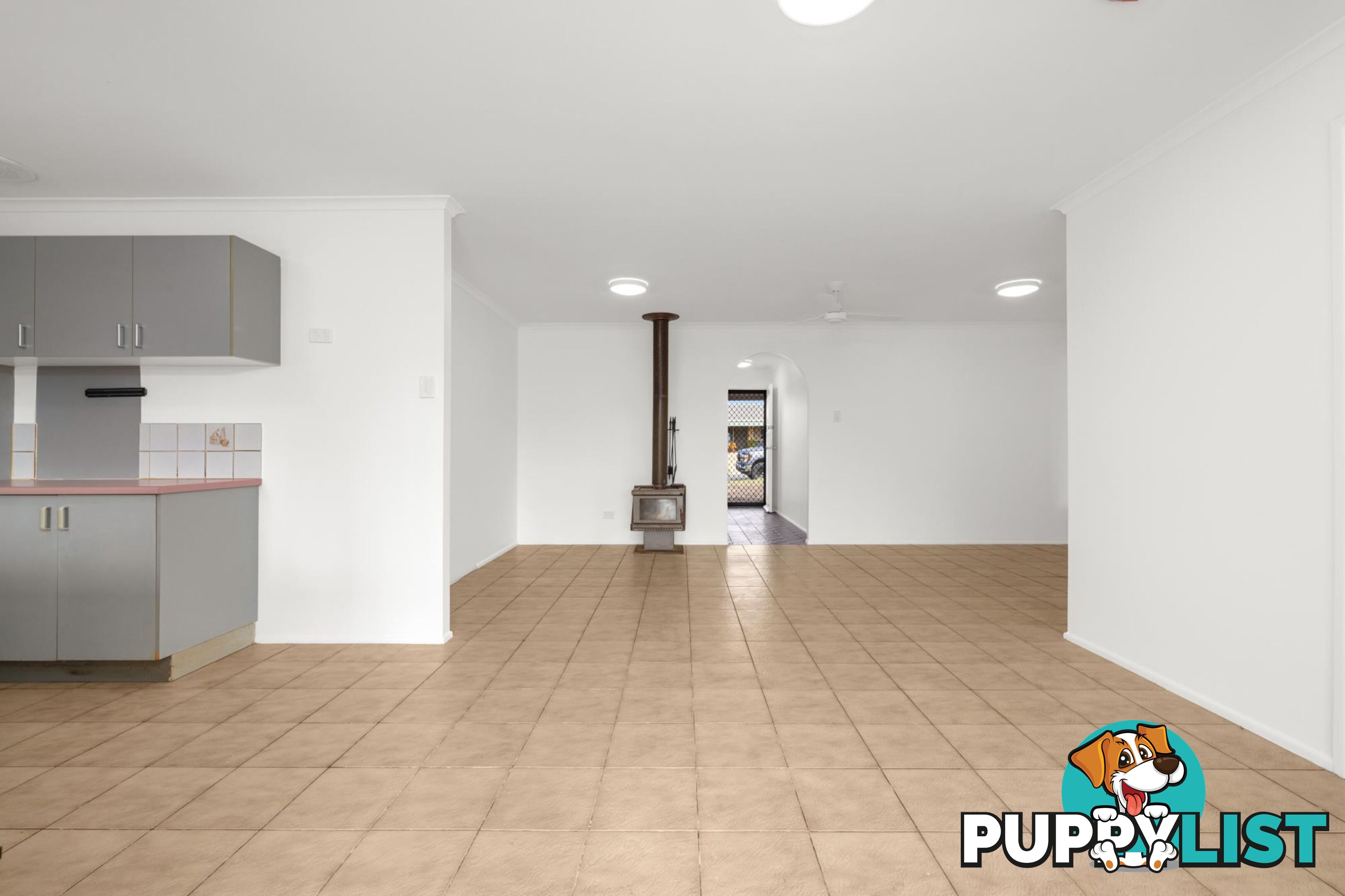 93 Parliament Street BETHANIA QLD 4205