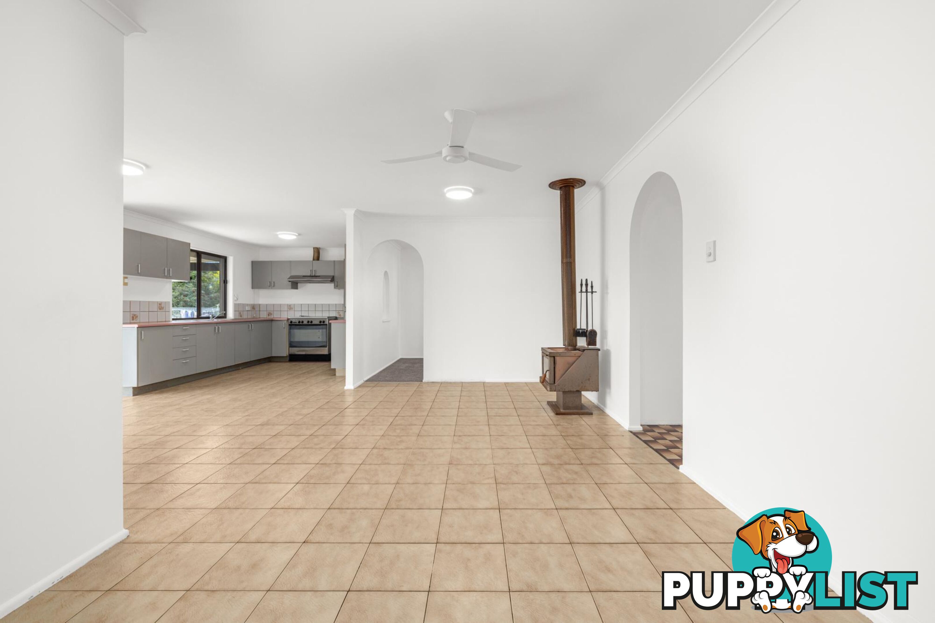 93 Parliament Street BETHANIA QLD 4205
