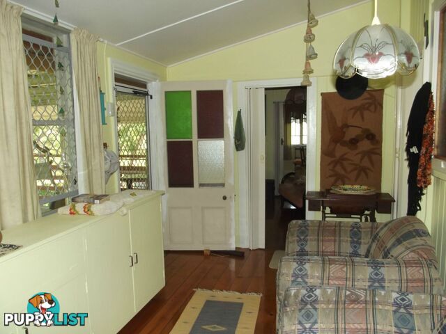 42 Main Street Dallarnil QLD 4621