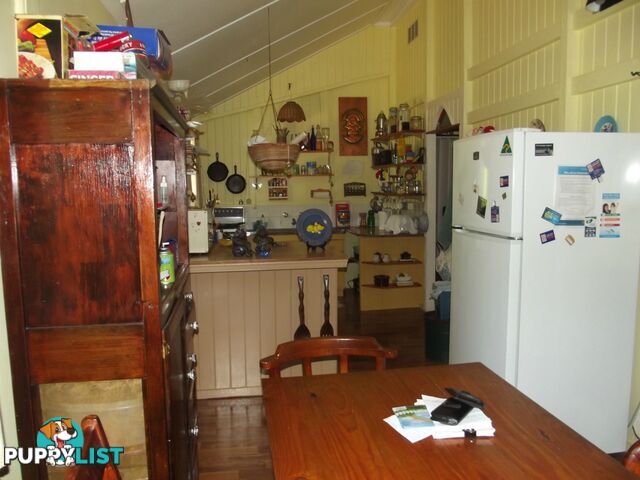 42 Main Street Dallarnil QLD 4621