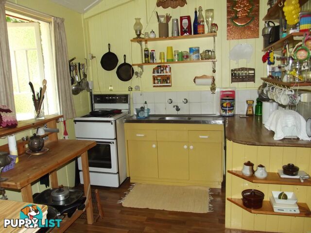 42 Main Street Dallarnil QLD 4621