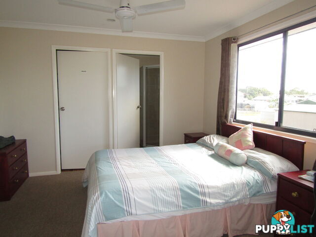 9 Green Ct Buxton QLD 4660