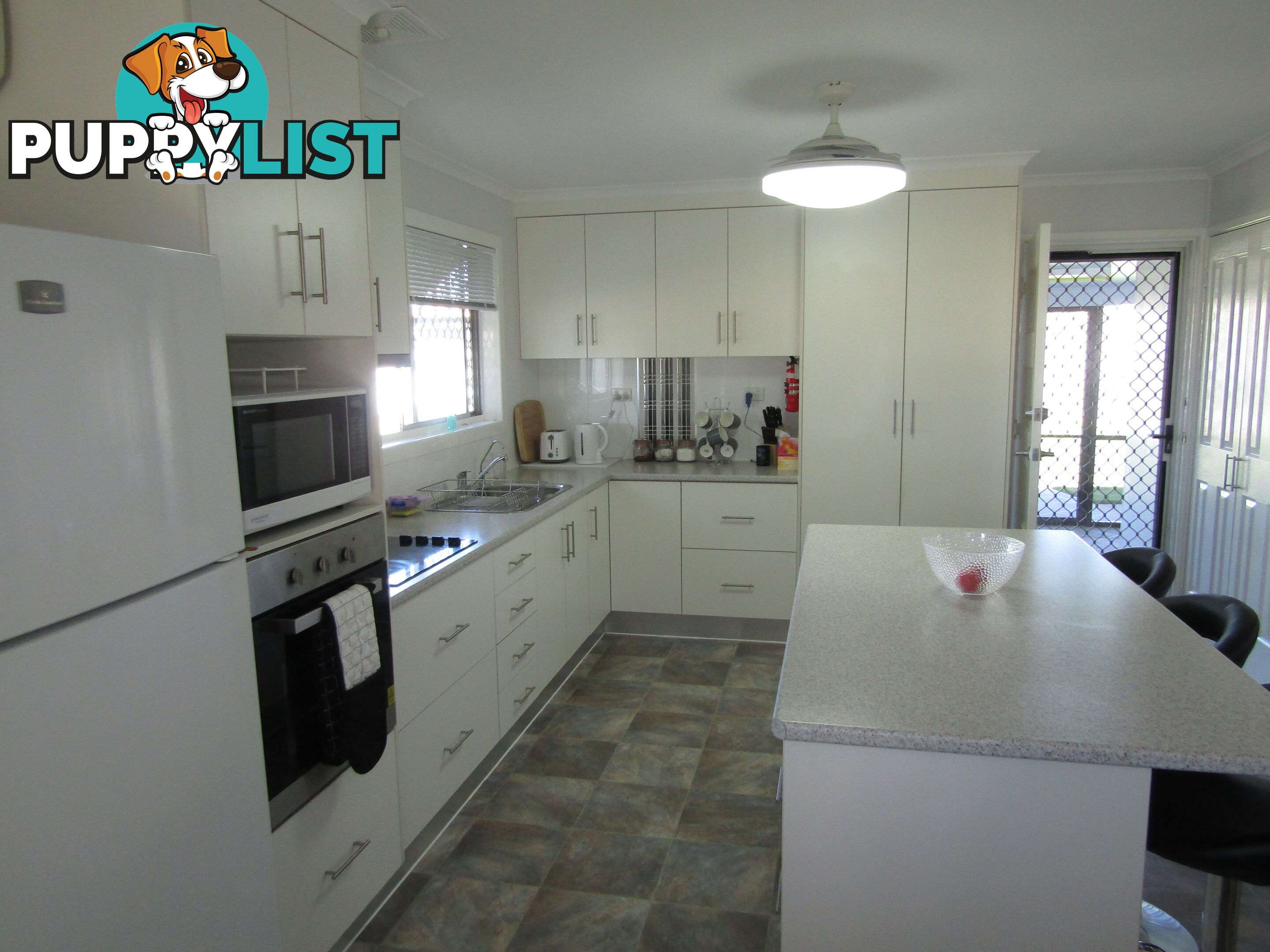 1 Moller St Buxton QLD 4660