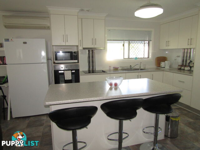 1 Moller St Buxton QLD 4660