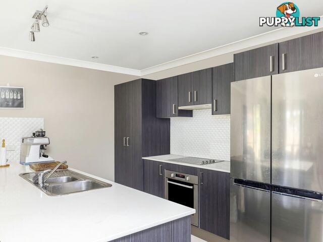 17 Oasis Close SOLDIERS POINT NSW 2317