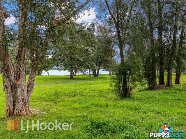 42 Cromarty Road SOLDIERS POINT NSW 2317