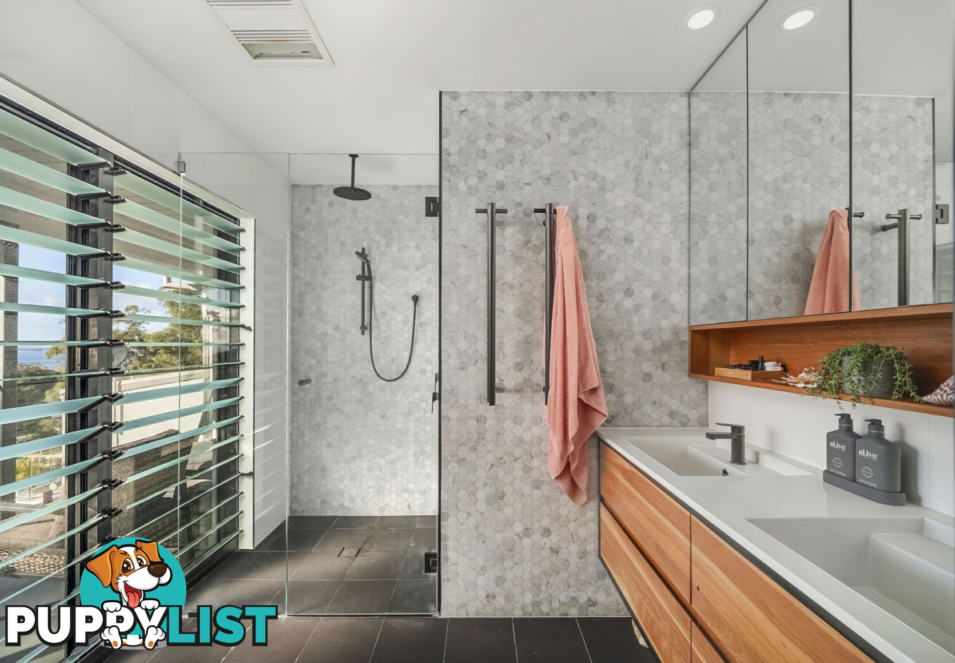 10 Wallawa Road NELSON BAY NSW 2315