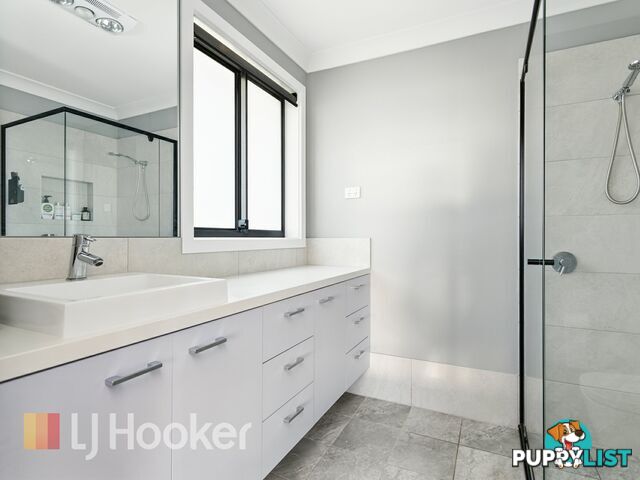 12 Berry Road MEDOWIE NSW 2318