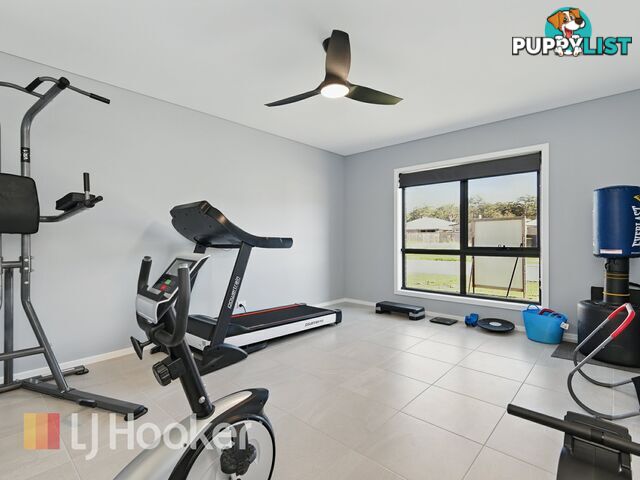 12 Berry Road MEDOWIE NSW 2318