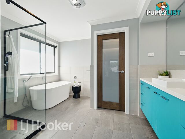 12 Berry Road MEDOWIE NSW 2318