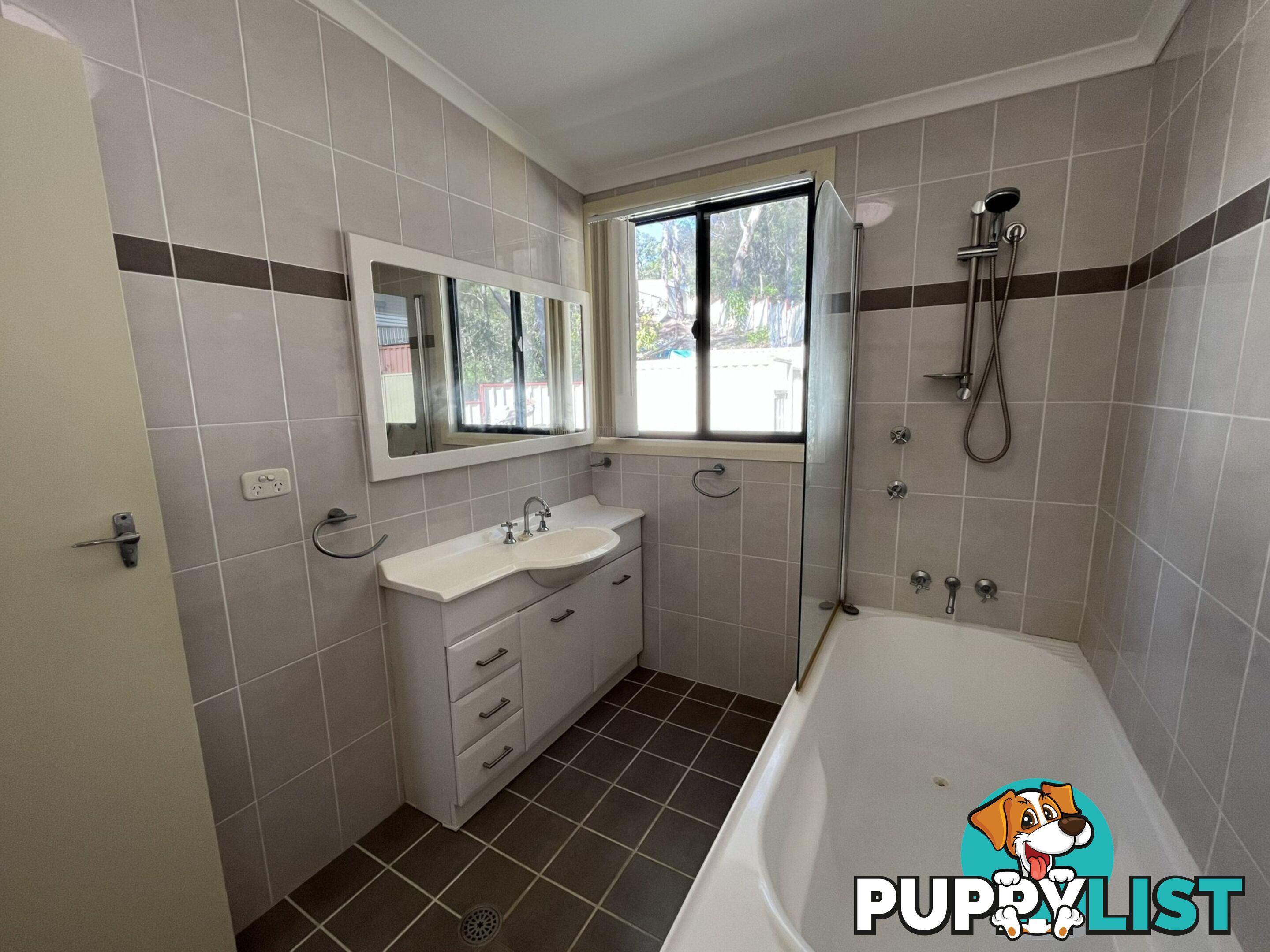 21a Bagnall Avenue SOLDIERS POINT NSW 2317