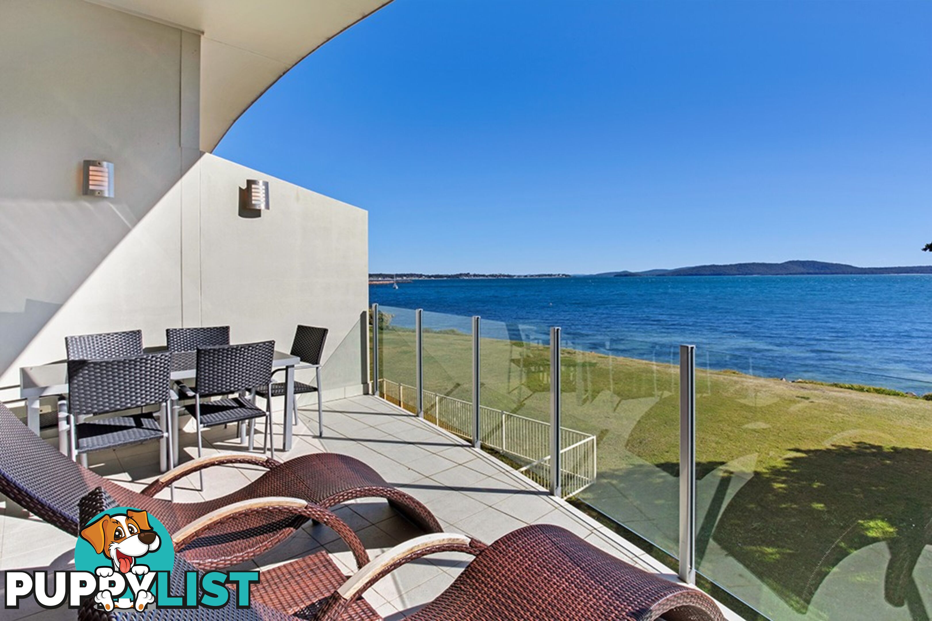 2/52 Sandy Point Road CORLETTE NSW 2315