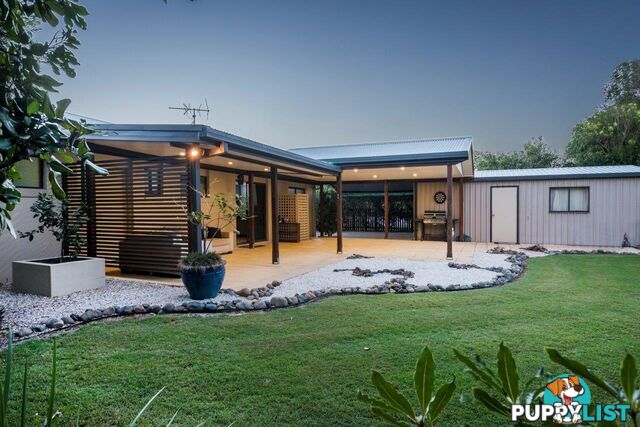 19 Kendall Avenue WOOLI NSW 2462