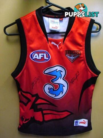 ******SIGNED*****ESSENDON FOOTBALL CLUBS PUMA SIZE