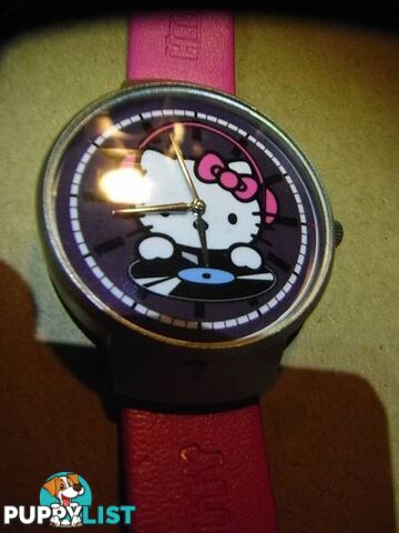 SANRIO LICENCED PRODUCT HELLO KITTY WATCH BRAND NEW