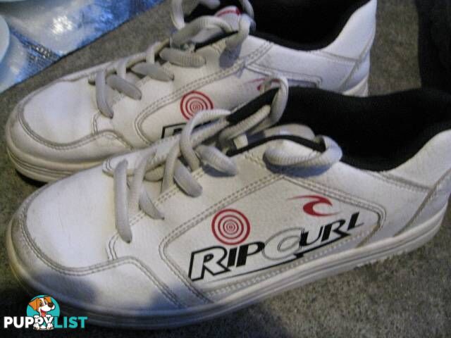 RIP CURL LEATHER SHOES RUNNERS SIZE 6 VGC