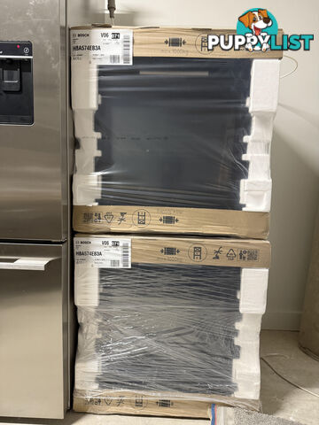 Bosch 60cm Series 4 Pyrolytic Black Oven **50% OFF RRP** (HBA574EB3A)