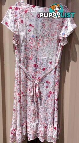 New " Jeanswest " Floral Dress