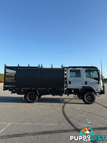 2023 Isuzu NPS75-155 Crew Cab AL Grey, 5.2L T/D AMT Chassis extended
