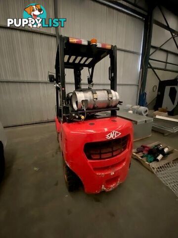 2.5 Ton forklift