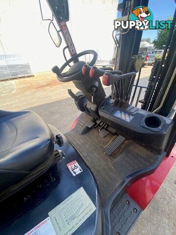 2.5 Ton forklift
