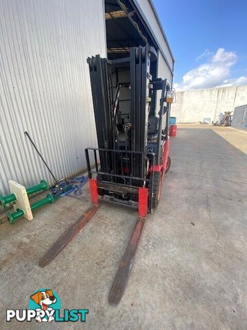 2.5 Ton forklift