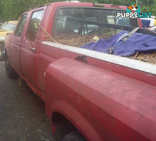 1991 Ford F 350 Truck dismantling and wrecking.