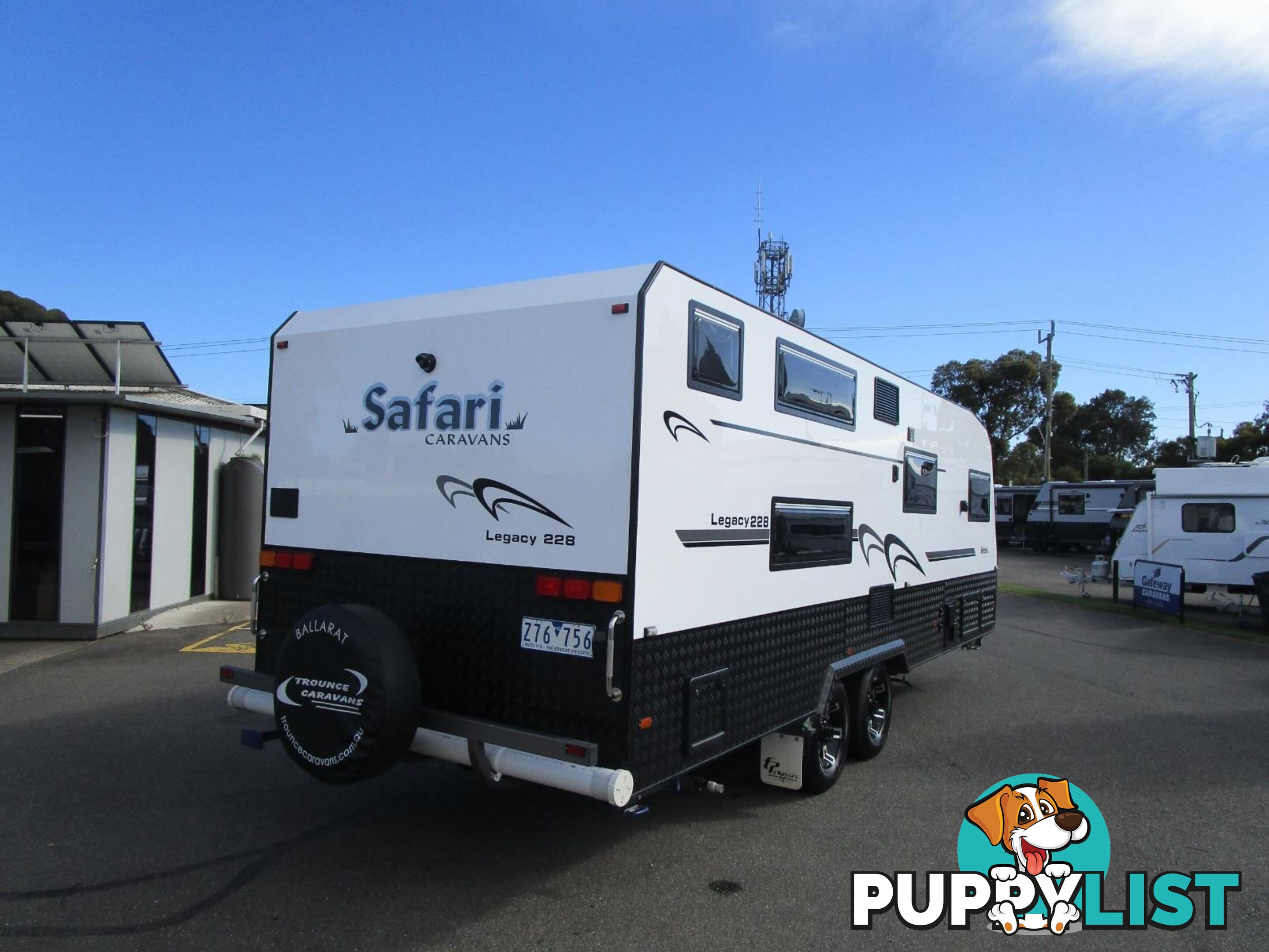 2019 SAFARI LEGACY 228   CARAVAN