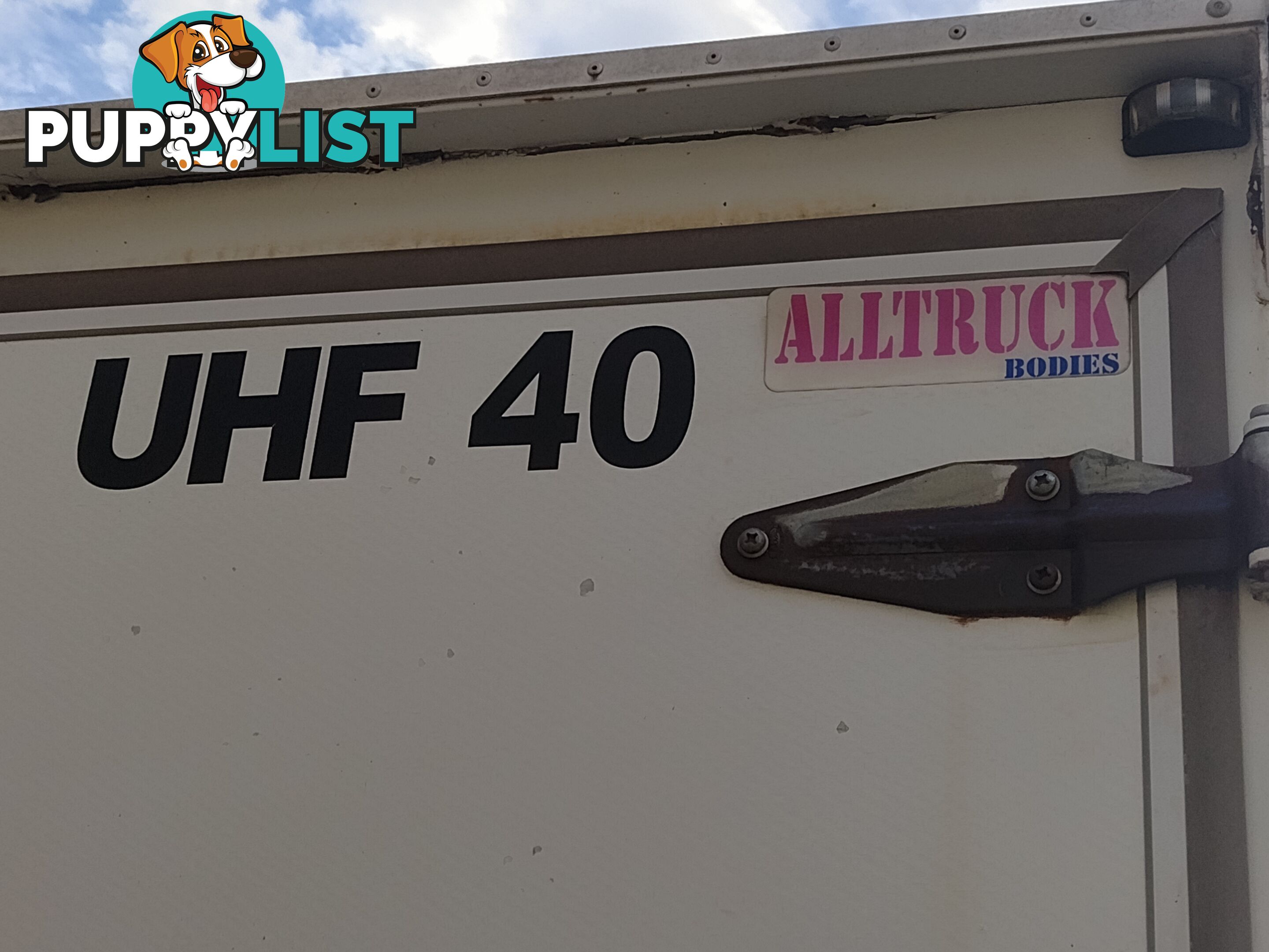 2013 Isuzu NPR 300 Pantech Truck