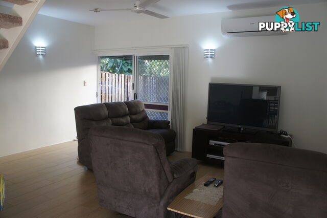 10 11-13 Pioneer Street MANOORA QLD 4870