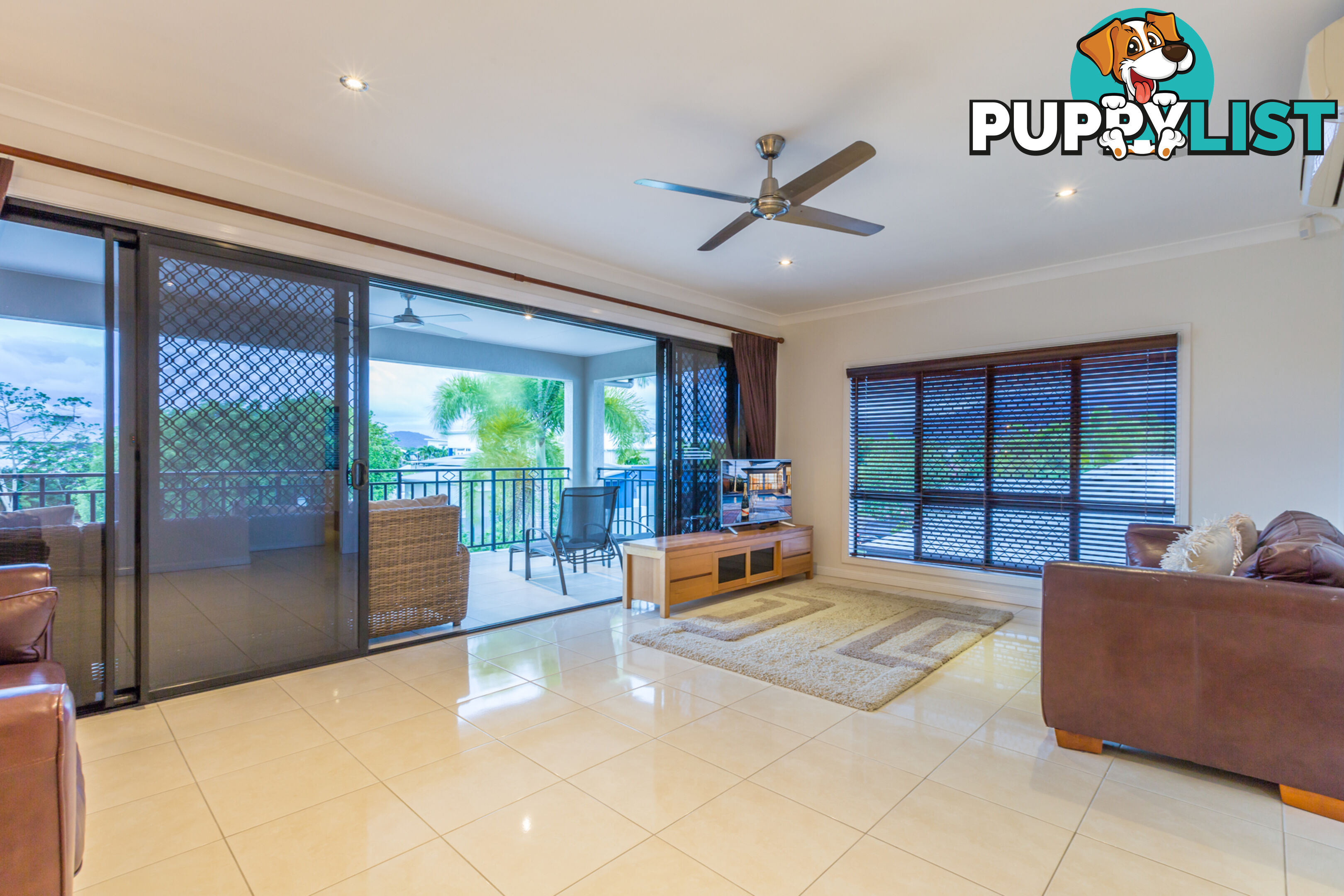 54 Harbour Drive TRINITY PARK QLD 4879