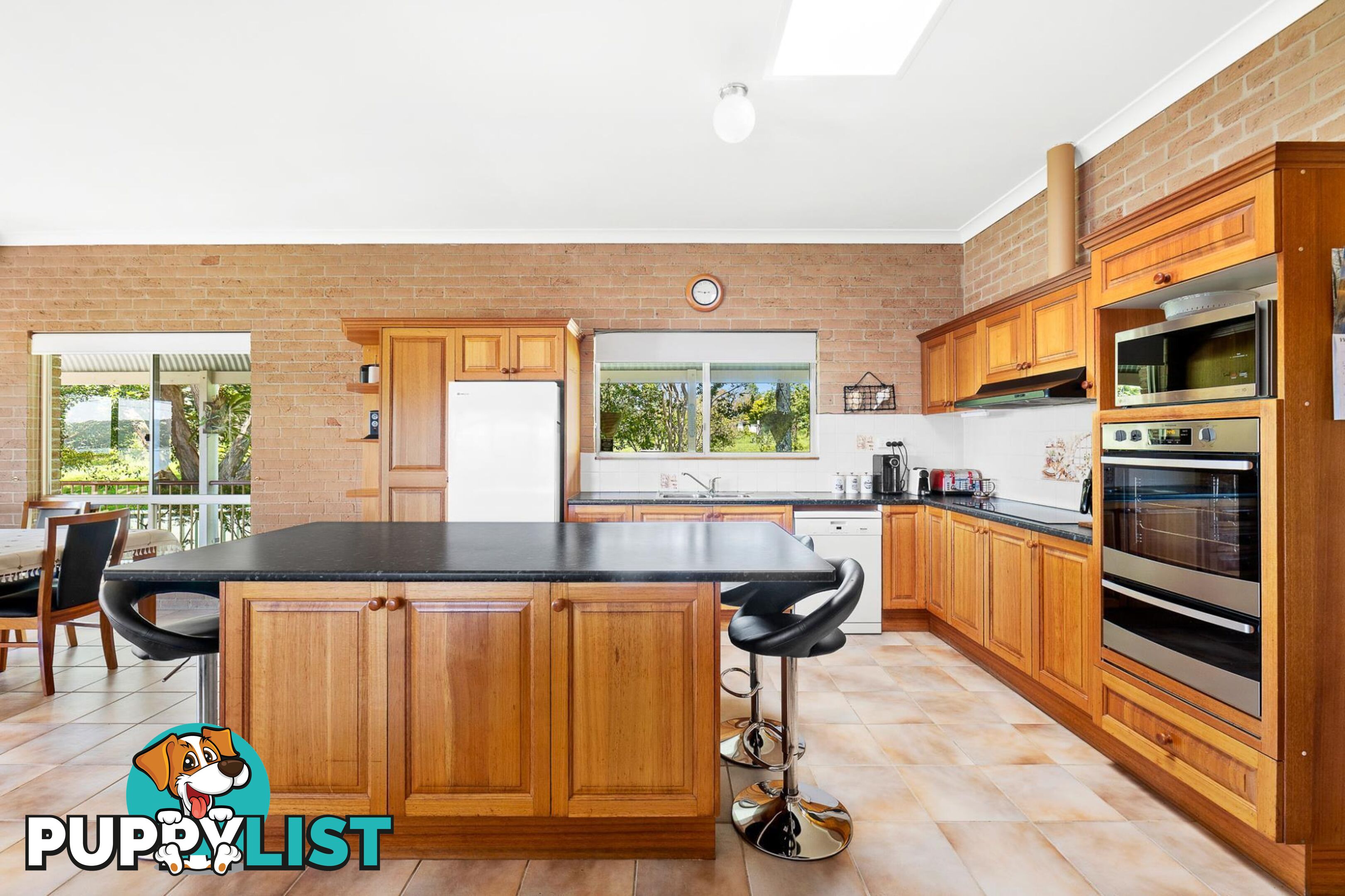 359 South Head Road MORUYA HEADS NSW 2537