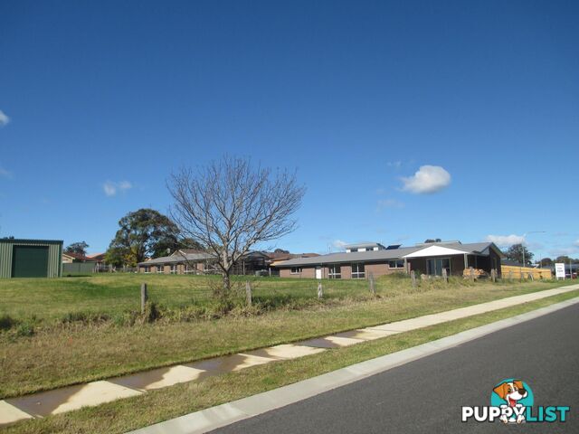 5A Holstein Street MORUYA NSW 2537