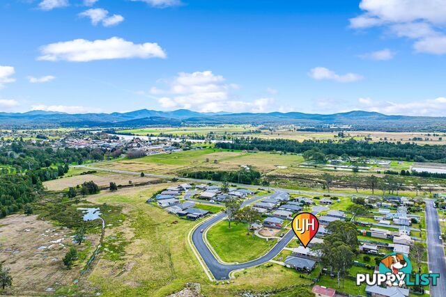 6 Joy Place MORUYA NSW 2537