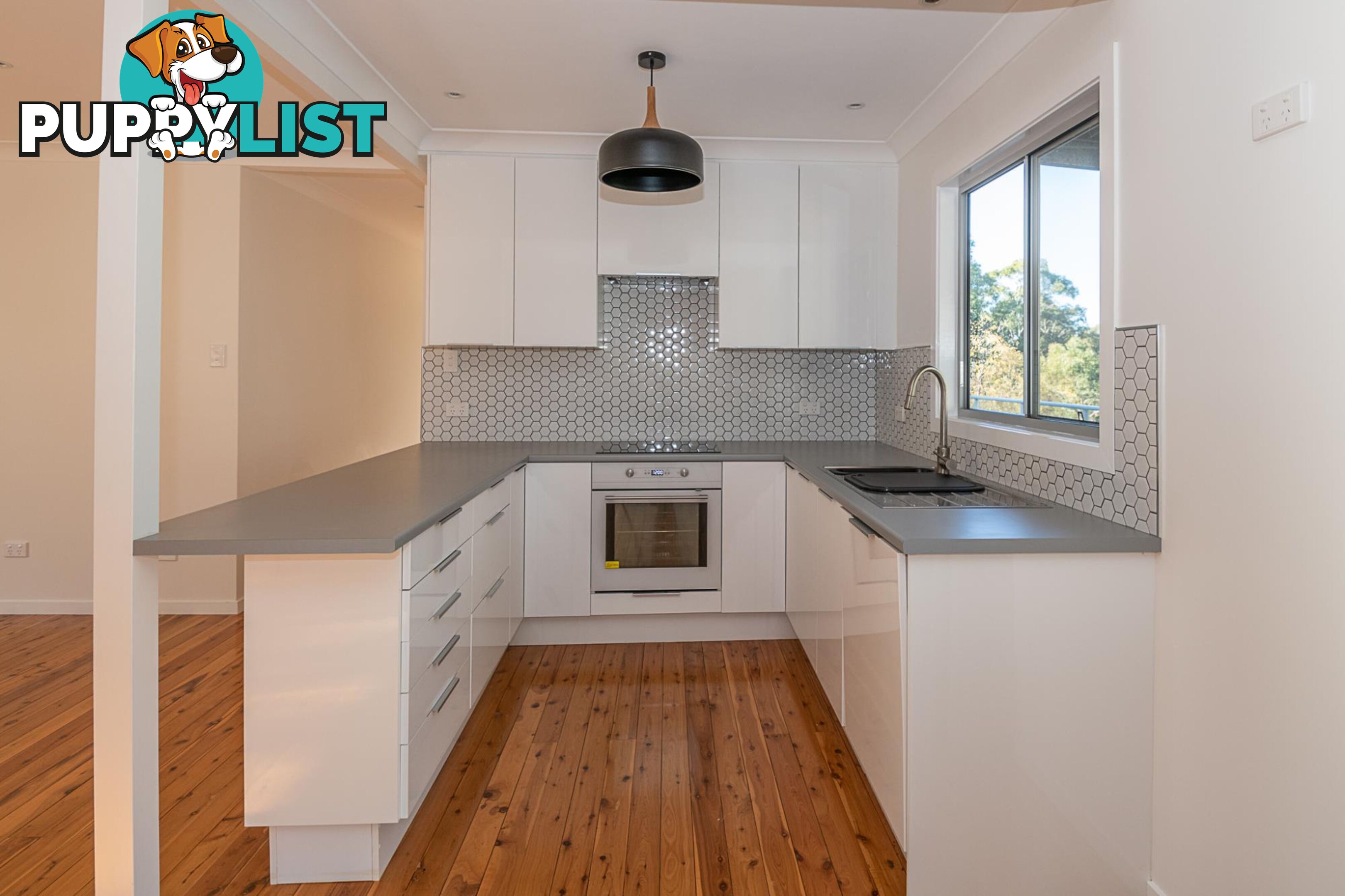 3 Grove Place MORUYA HEADS NSW 2537