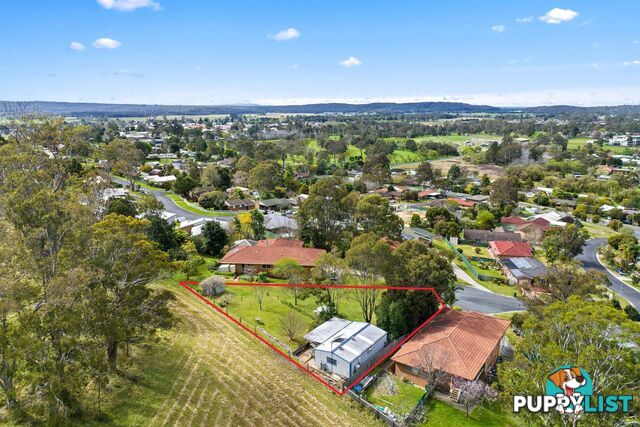 5 Ryley Close MORUYA NSW 2537