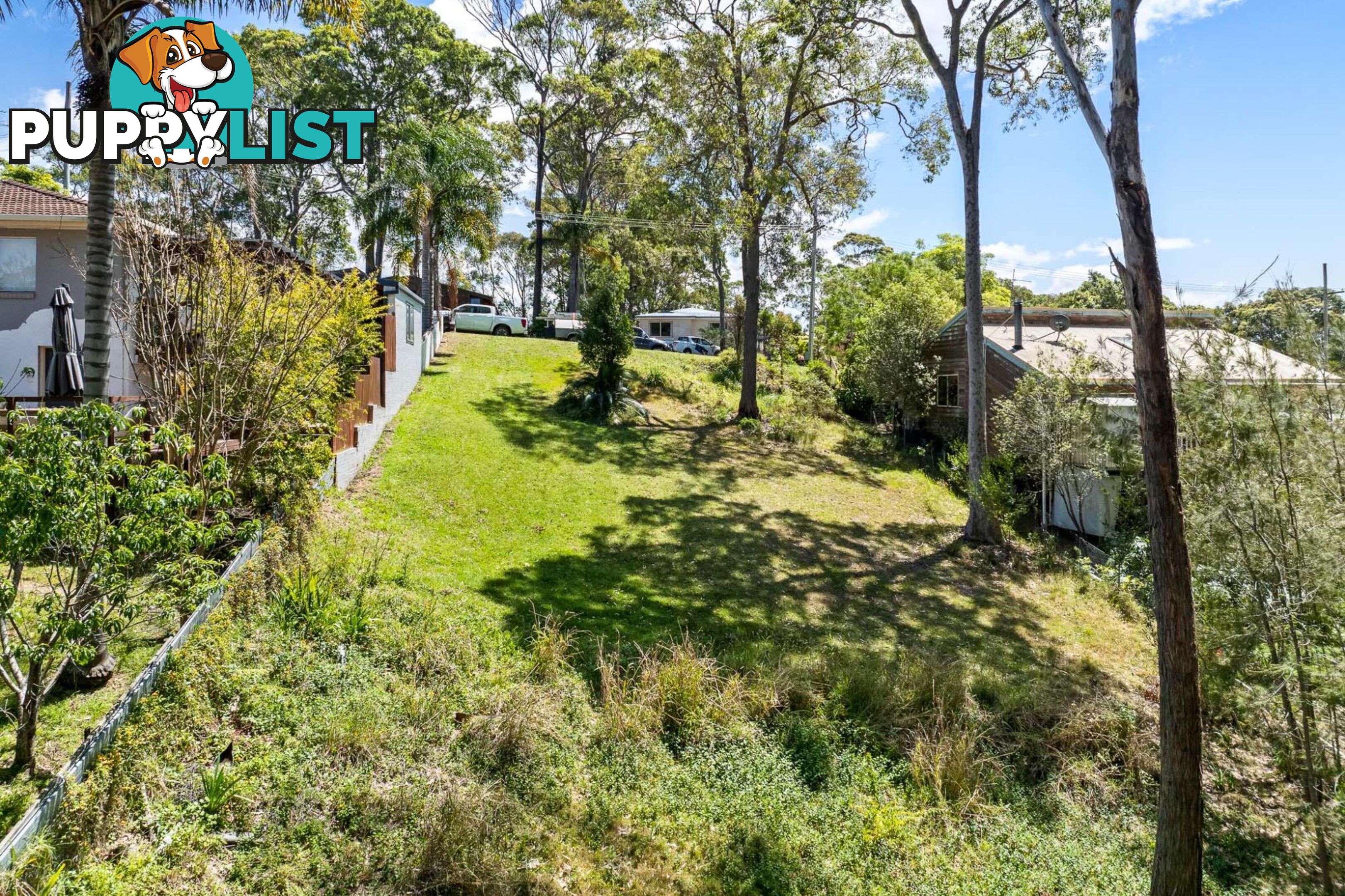 16 Crest Crescent MORUYA HEADS NSW 2537