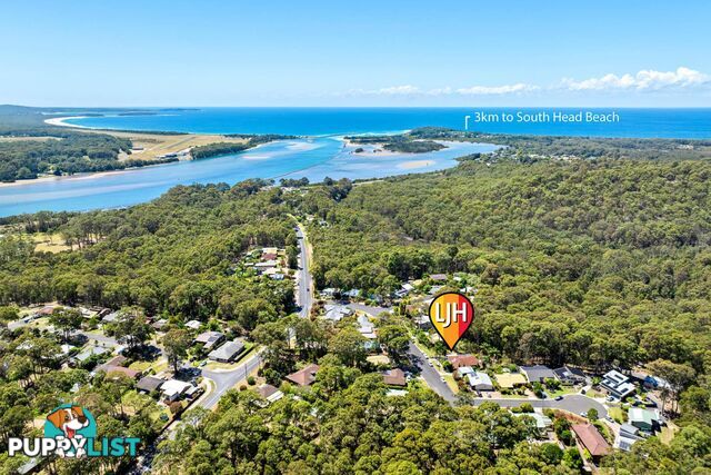 16 Crest Crescent MORUYA HEADS NSW 2537