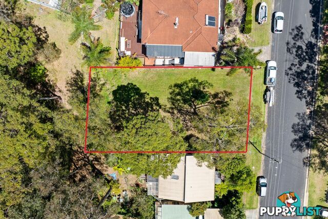 16 Crest Crescent MORUYA HEADS NSW 2537