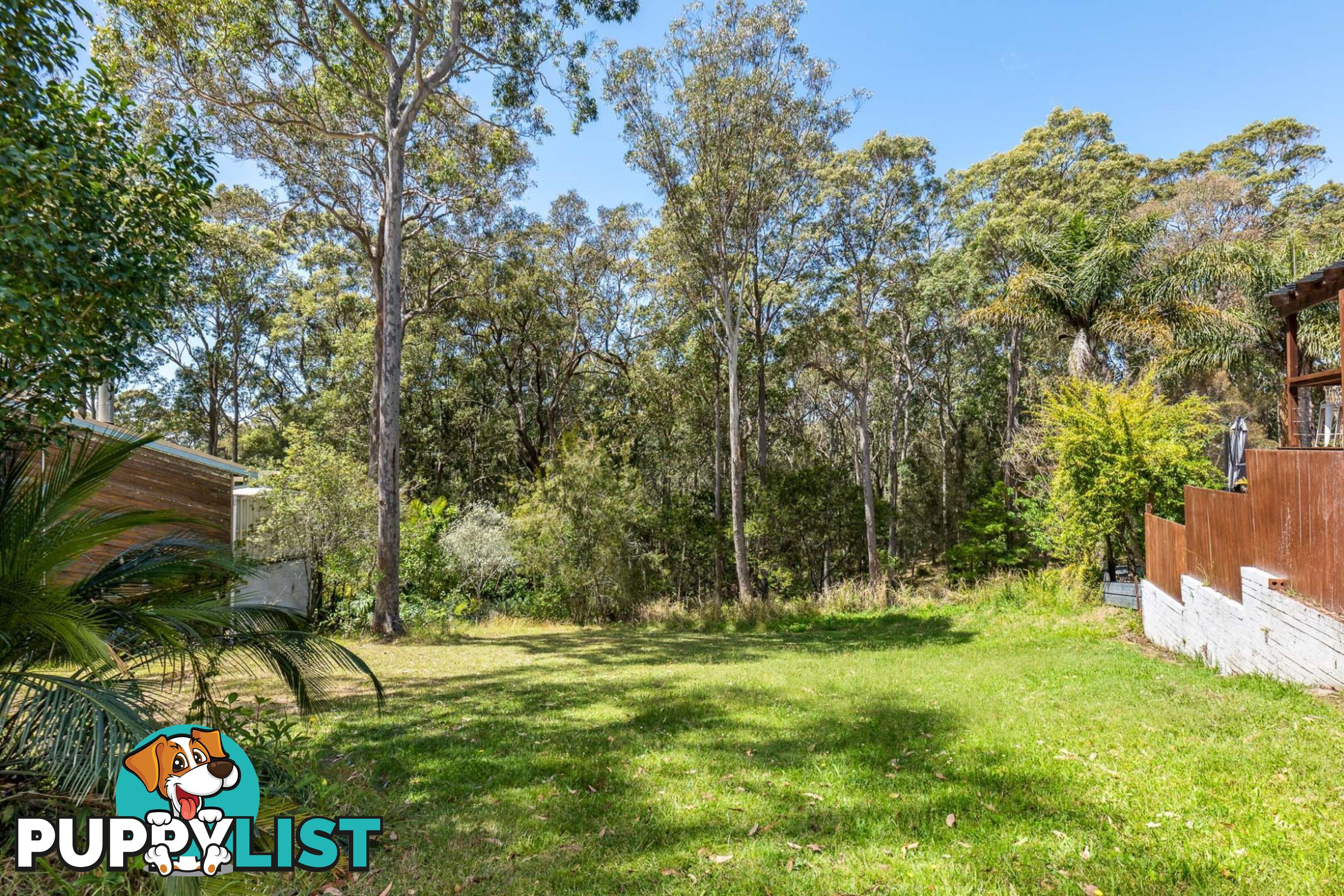 16 Crest Crescent MORUYA HEADS NSW 2537