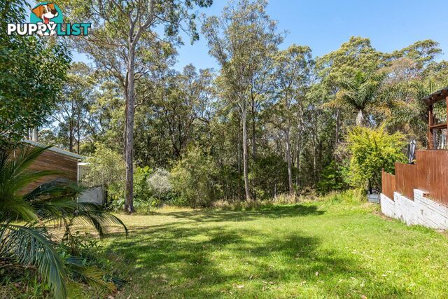 16 Crest Crescent MORUYA HEADS NSW 2537