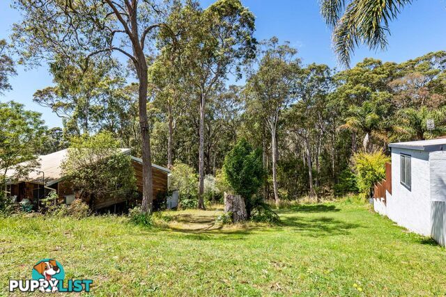 16 Crest Crescent MORUYA HEADS NSW 2537