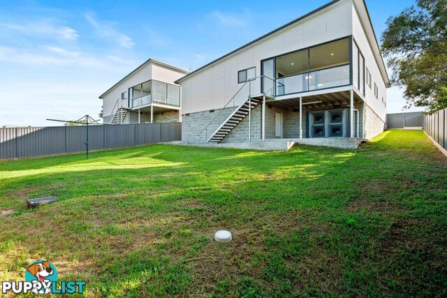 5 Swan Ridge Place MORUYA NSW 2537