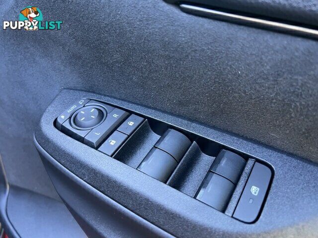 2024 TOYOTA YARIS CROSS   HATCHBACK
