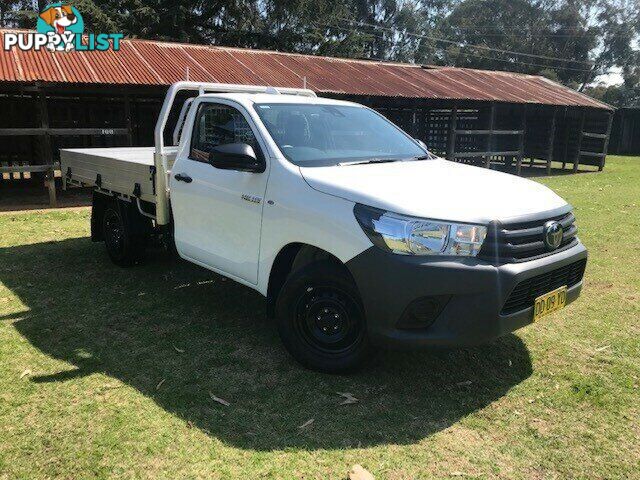 2022 TOYOTA HILUX   CAB CHASSIS