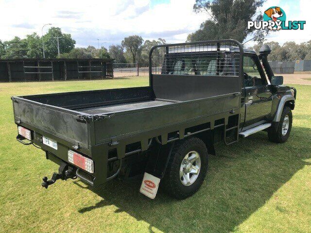 2020 TOYOTA LANDCRUISER   CAB CHASSIS