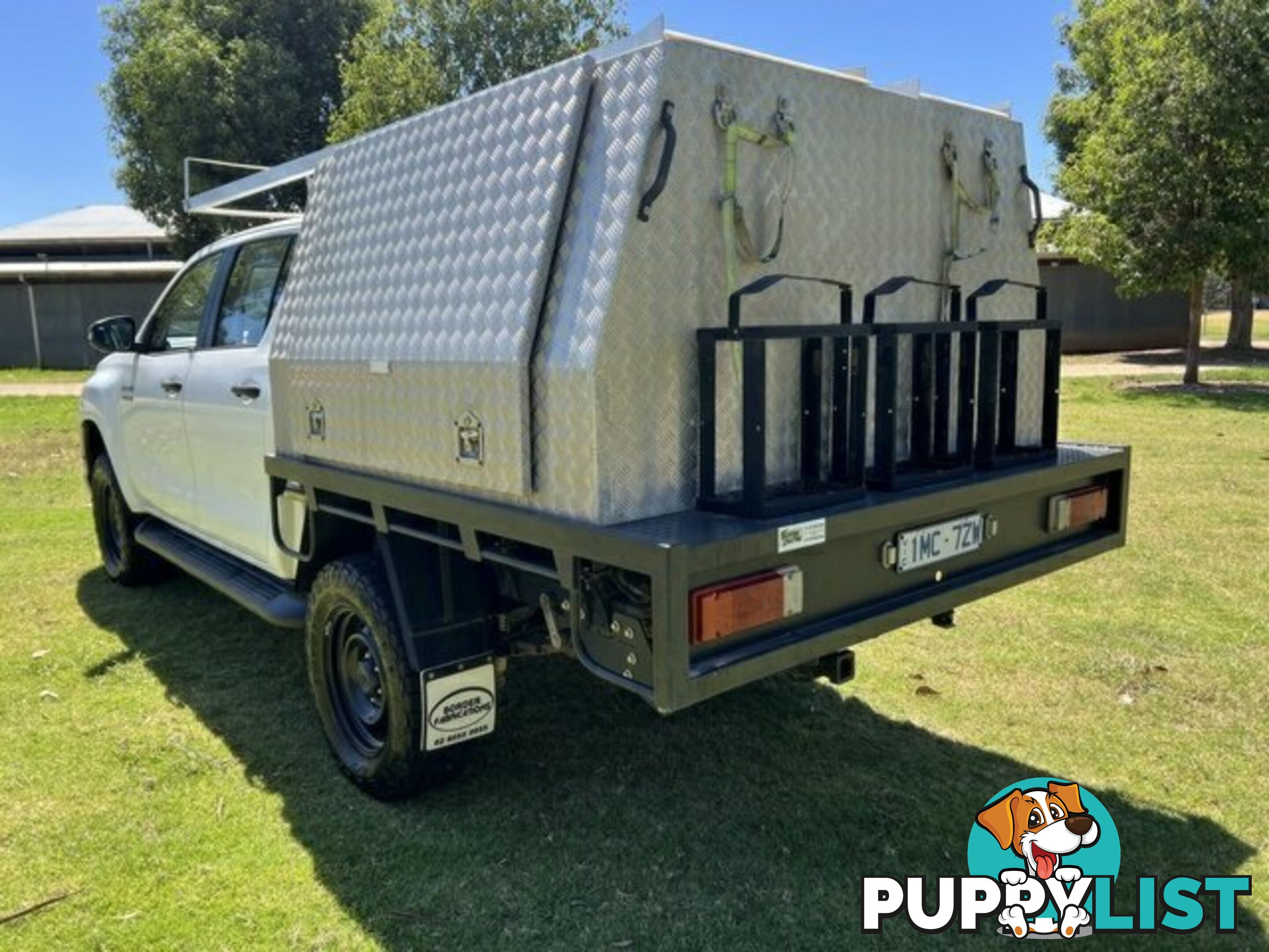 2018 TOYOTA HILUX   DUAL CAB CHASSIS