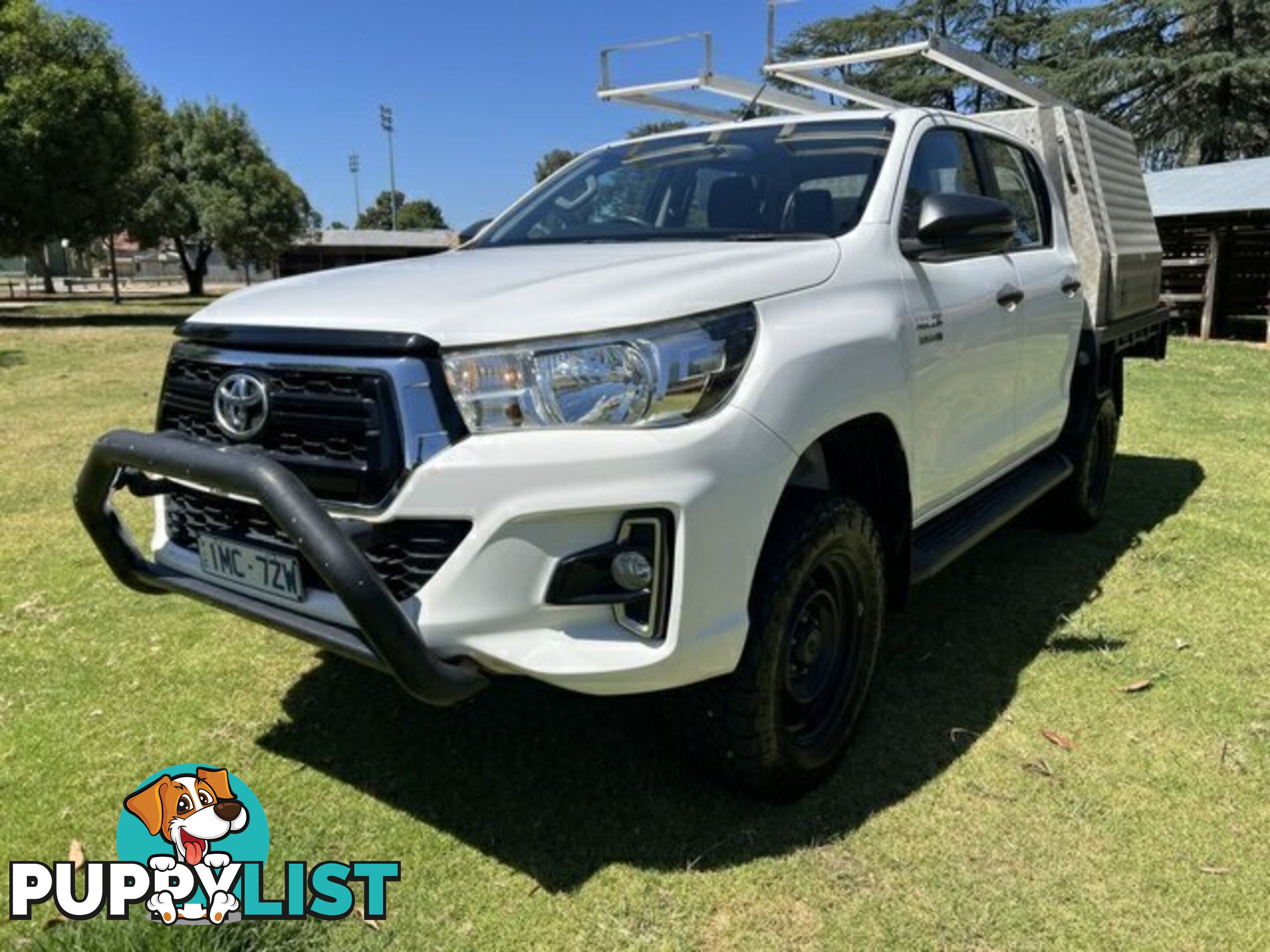 2018 TOYOTA HILUX   DUAL CAB CHASSIS